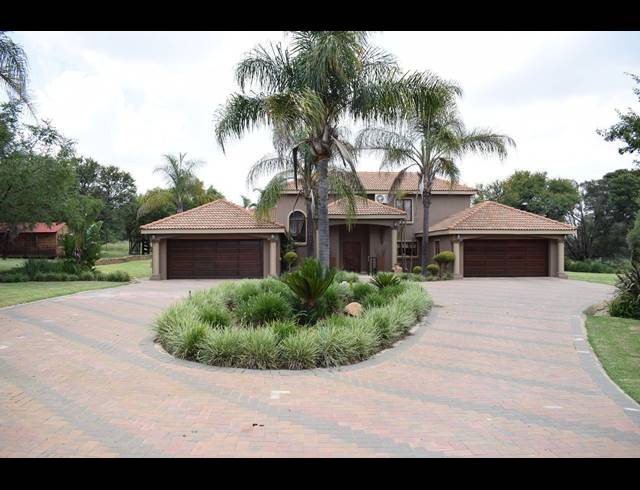 3 BEDROOM HOUSE FOR SALE IN ROODEPLAAT